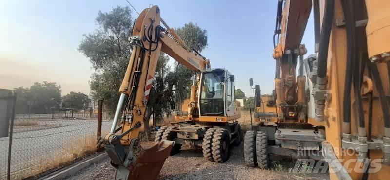 Liebherr A 904 C  휠 굴삭기
