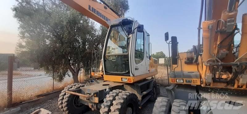 Liebherr A 904 C  휠 굴삭기