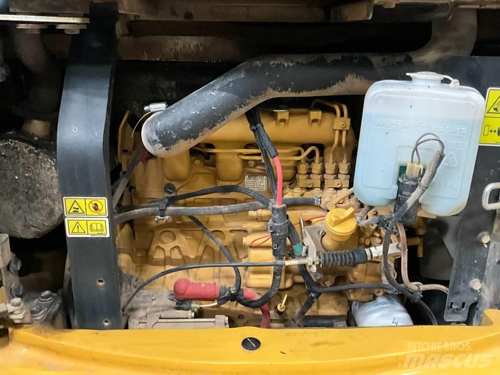 CAT 305 E 2 CR 소형 굴삭기 7톤 미만