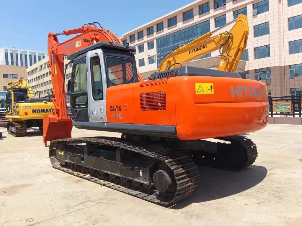 Hitachi ZX 240 대형 굴삭기 29톤 이상