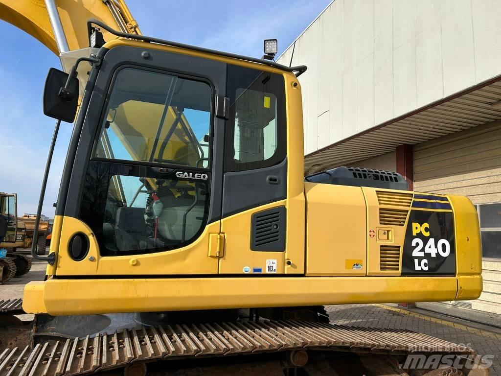 Komatsu PC 240 LC-8 대형 굴삭기 29톤 이상