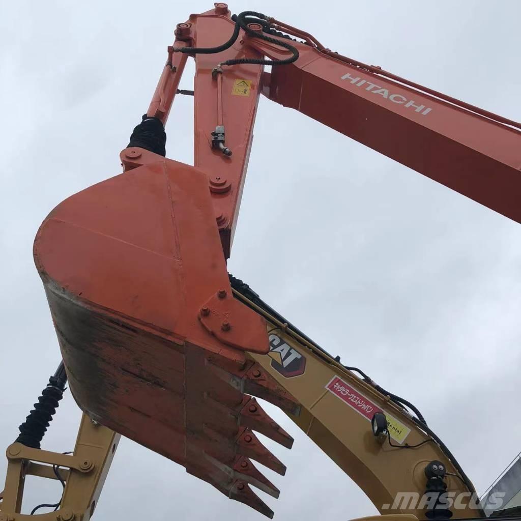 Hitachi ZX 70 소형 굴삭기 7톤 미만