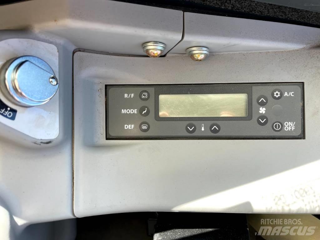 Hitachi ZX 38 U-5 A 소형 굴삭기 7톤 미만