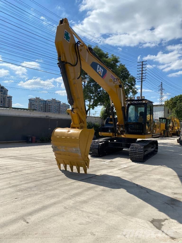 CAT 320 D 대형 굴삭기 29톤 이상