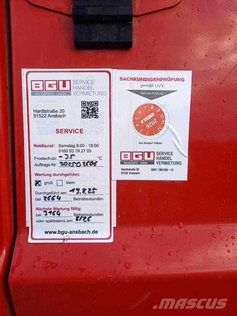 Manitou 220 TJ + 견인식 전동이동 리프트