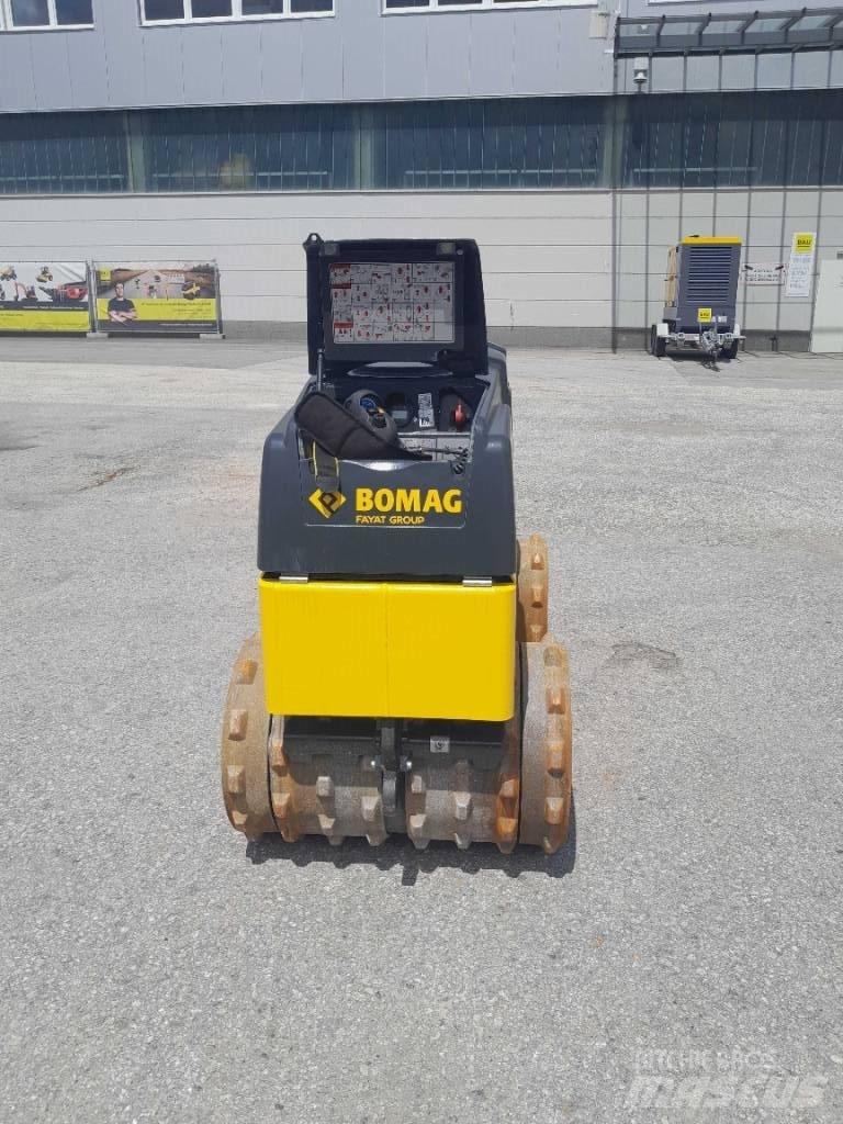 Bomag BMP 8500 롤러