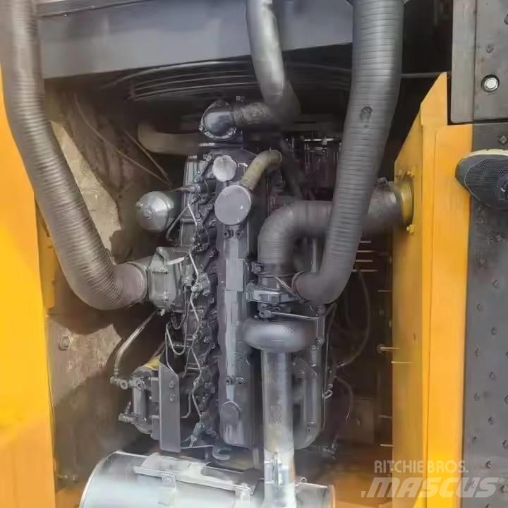 Hyundai 225 대형 굴삭기 29톤 이상