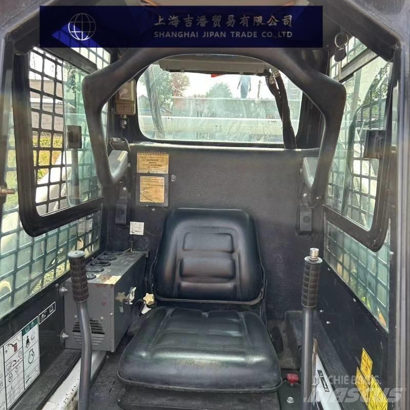 Bobcat S 18  스키드로더