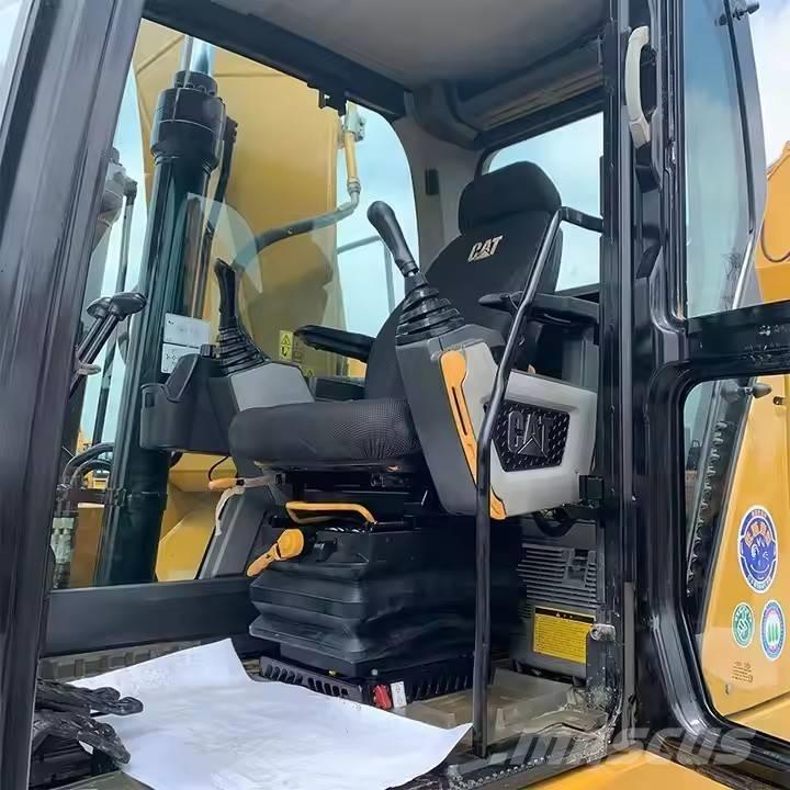 CAT 320 GC 대형 굴삭기 29톤 이상