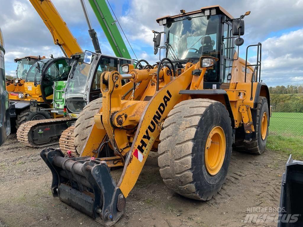 Hyundai HL 960  휠로우더