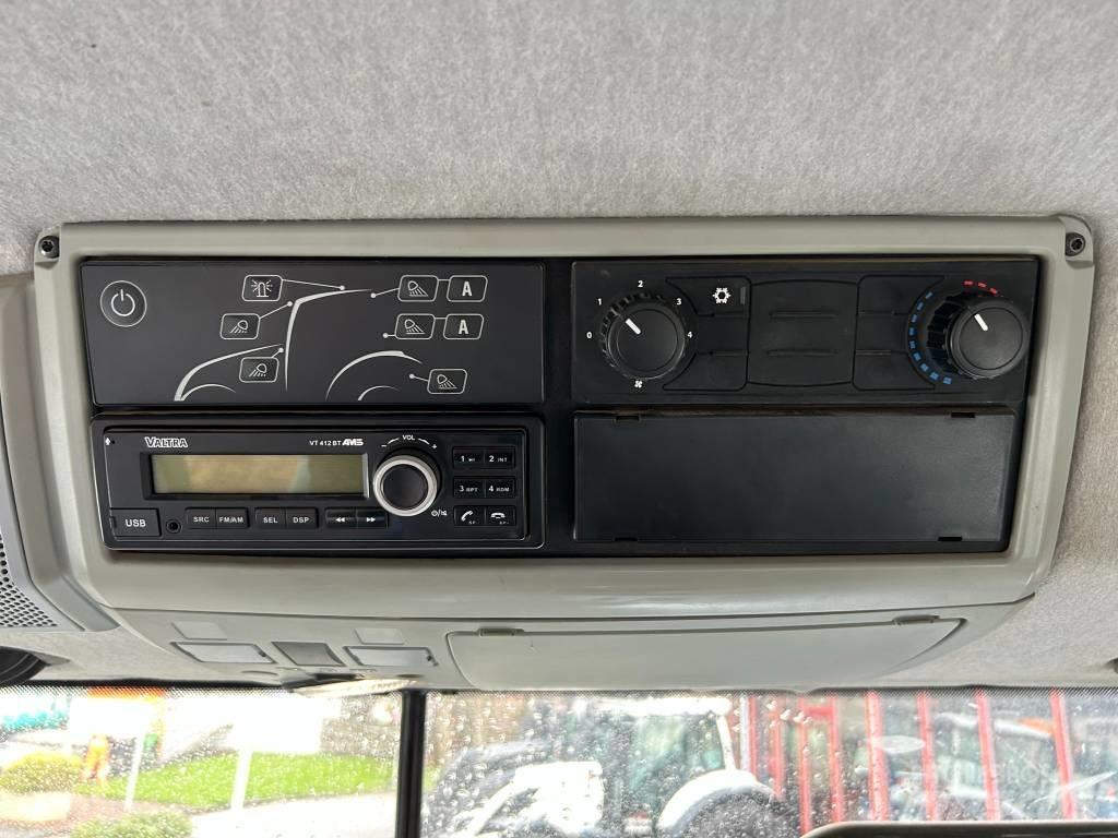 Valtra T154 Active 트랙터