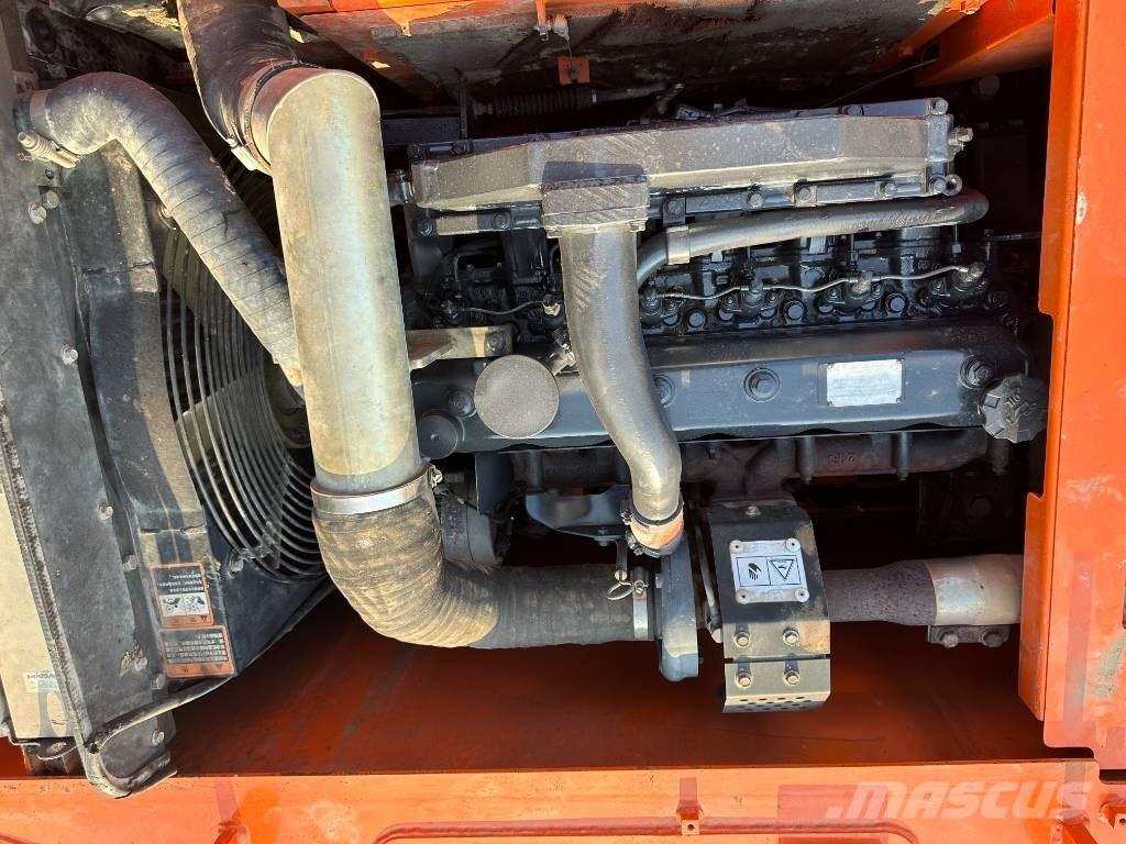 Doosan DX140 대형 굴삭기 29톤 이상