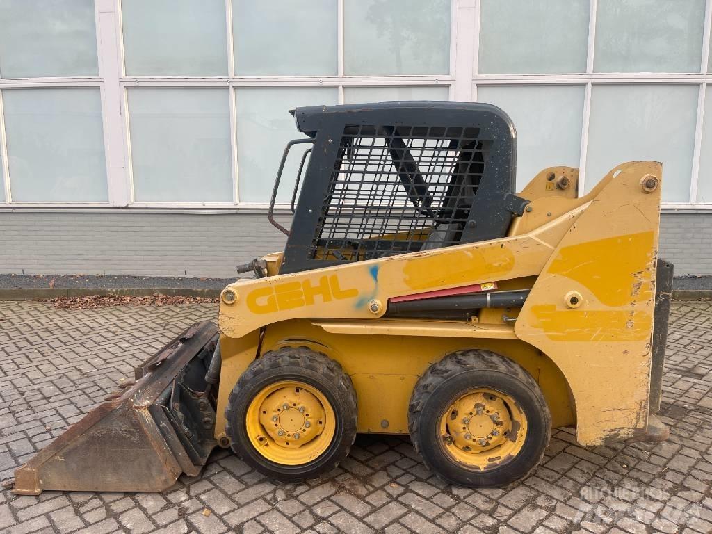 Gehl 3840 E     2015  스키드로더