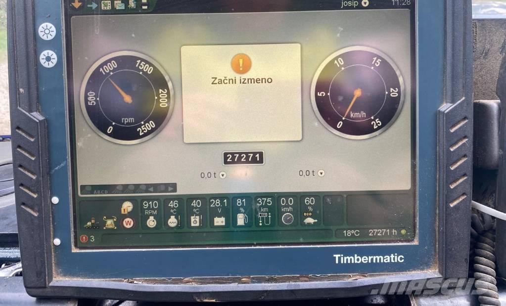 John Deere 1110 E 원목 포워더