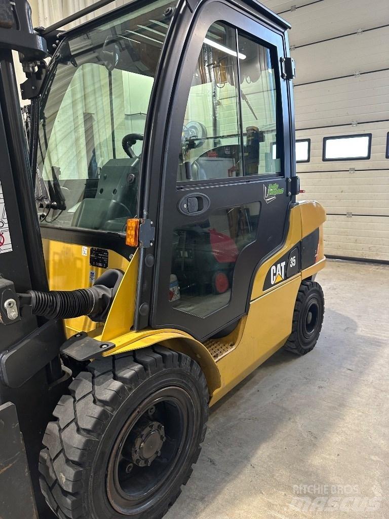 CAT DP35NT 디젤 지게차