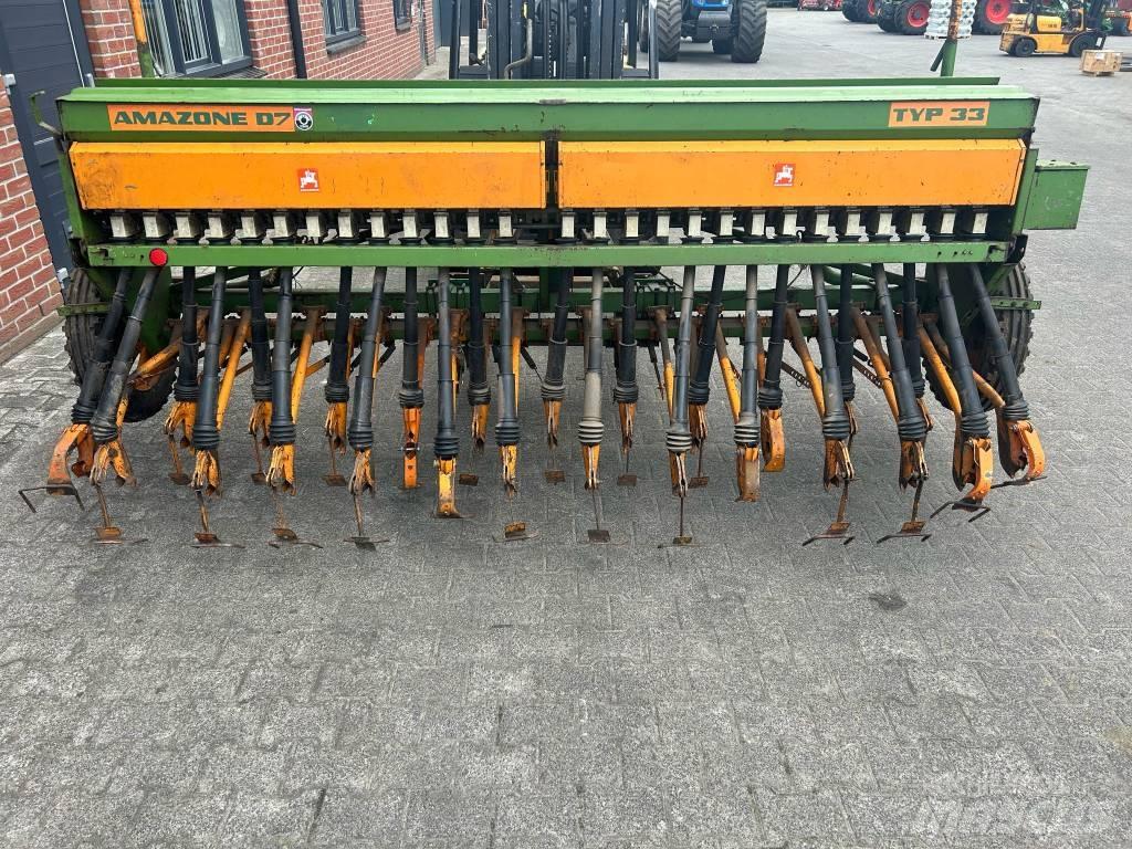 Amazone D7 Type 33 드릴