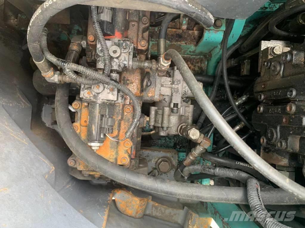 Kobelco SK 135 대형 굴삭기 29톤 이상