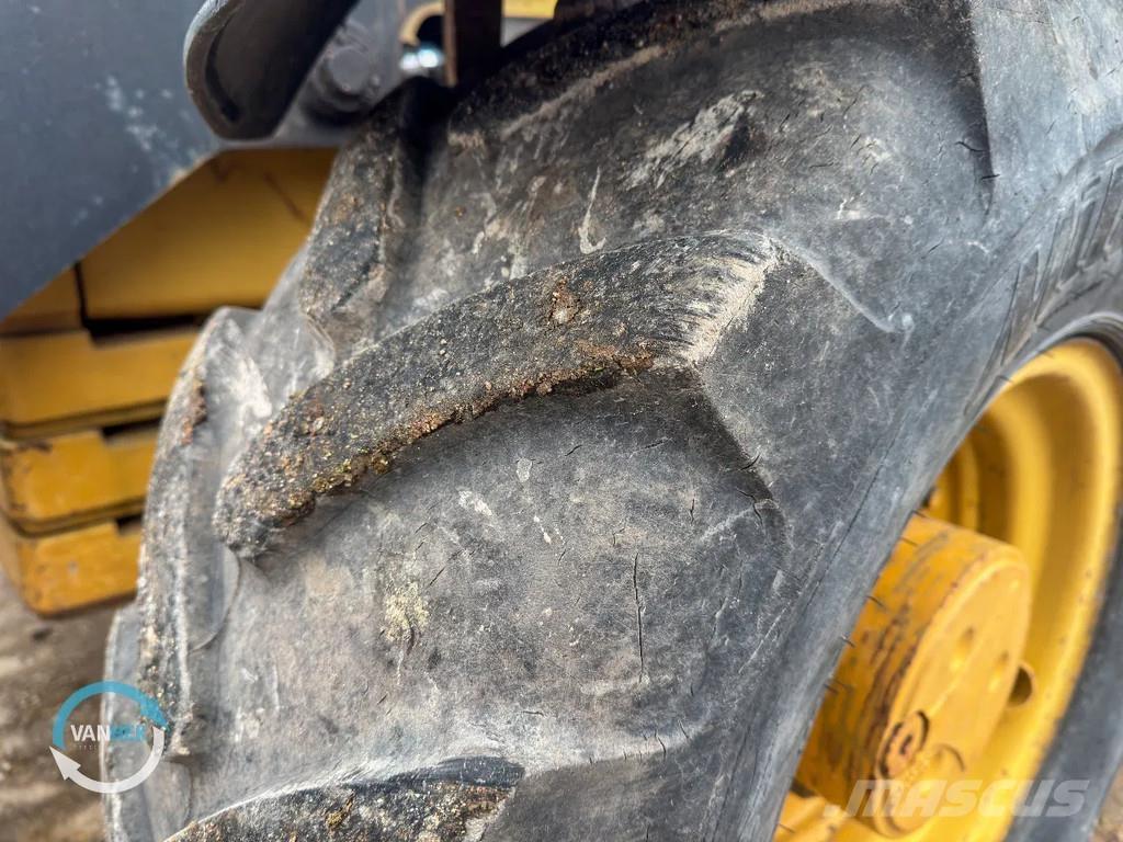 CAT 428C 백호로더