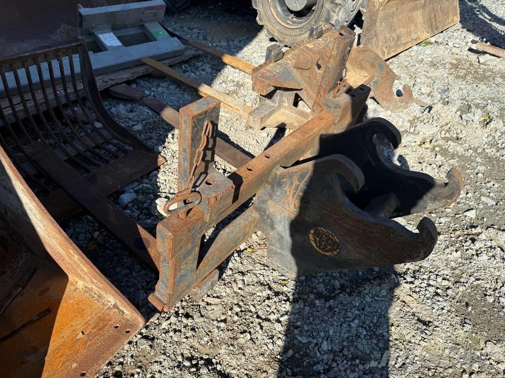 Mecalac 7 MWR  휠 굴삭기