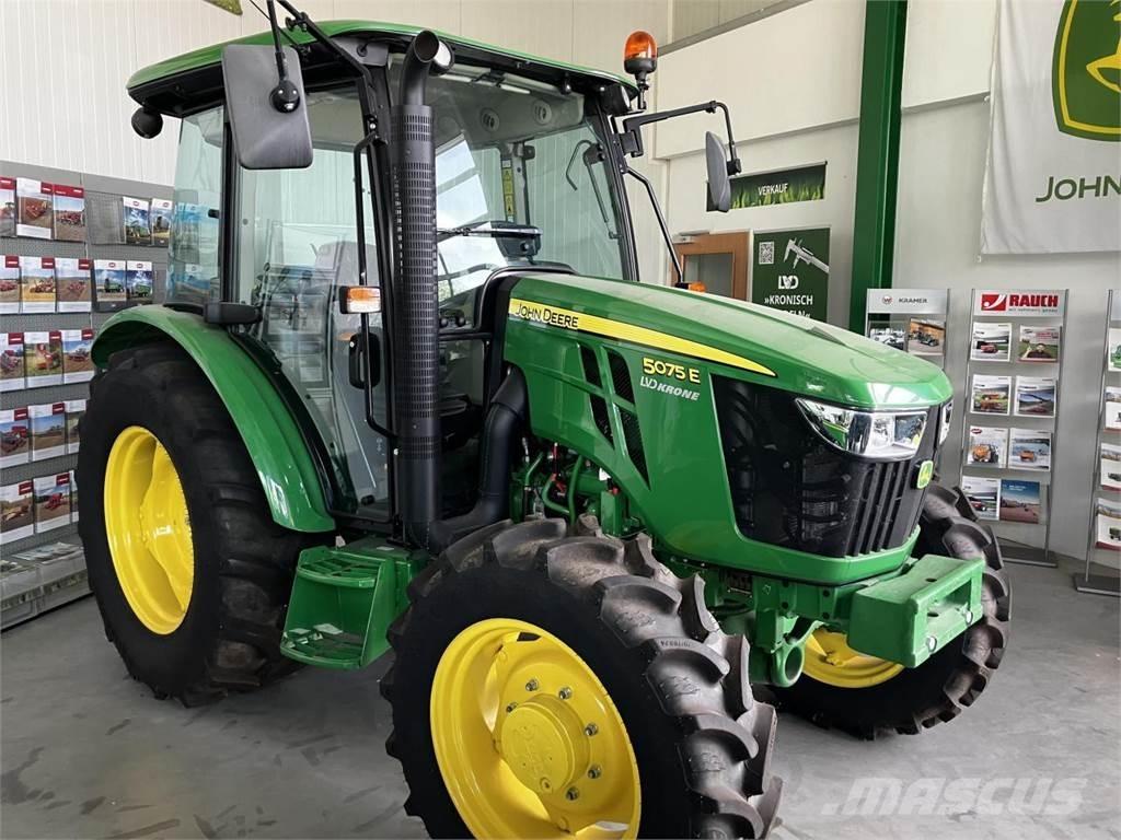 John Deere 5075E 트랙터