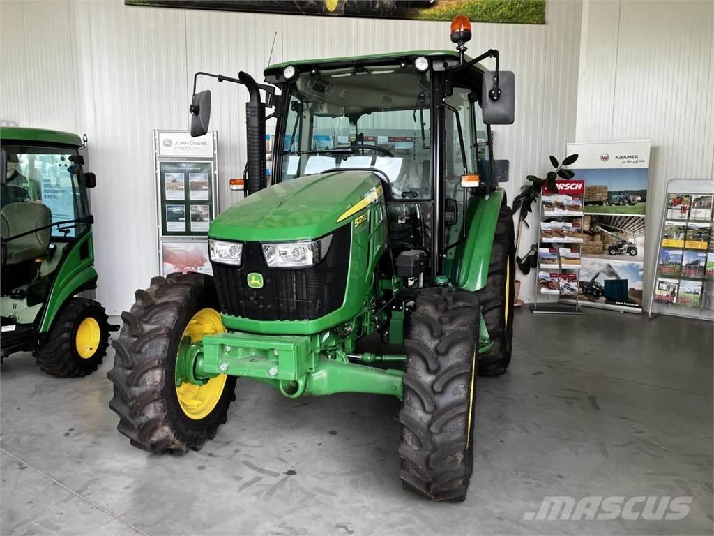 John Deere 5075E 트랙터