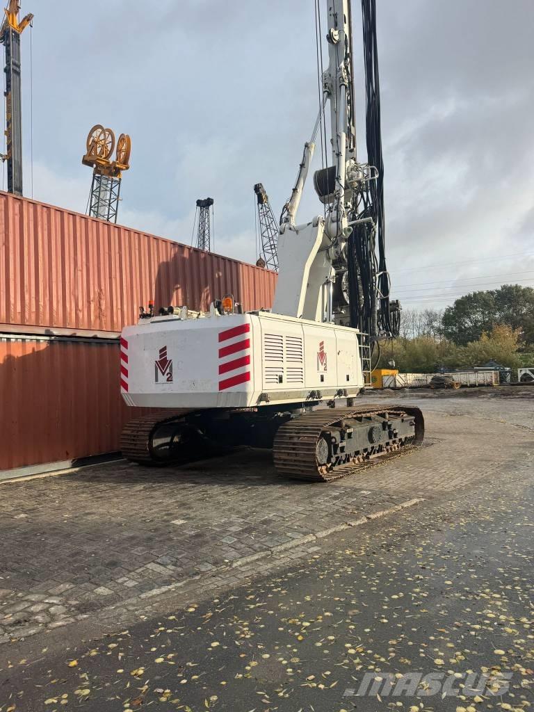 Bauer BG 24 H 중형 드릴 장비