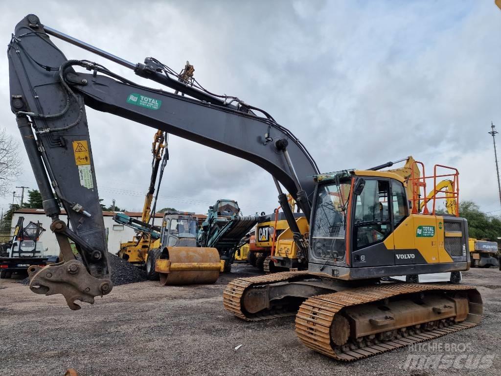 Volvo EC 220 E 대형 굴삭기 29톤 이상