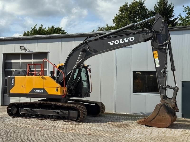 Volvo EC 220 EL 대형 굴삭기 29톤 이상
