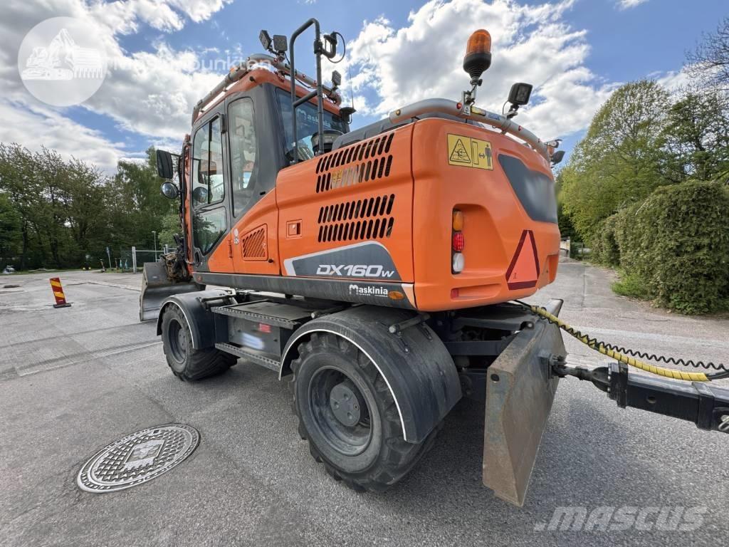 Doosan DX 160 W  휠 굴삭기