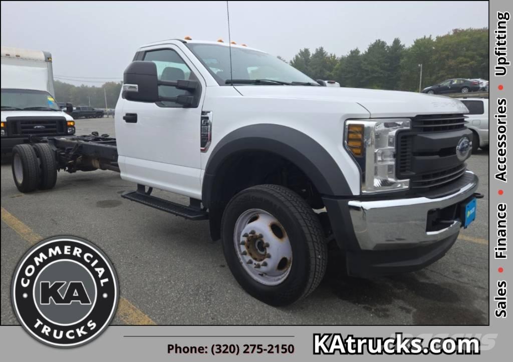 Ford F 550 XL SD 새시 운전실 트럭