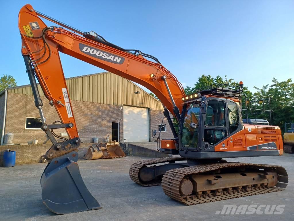 Doosan DX 225 LC-5 대형 굴삭기 29톤 이상