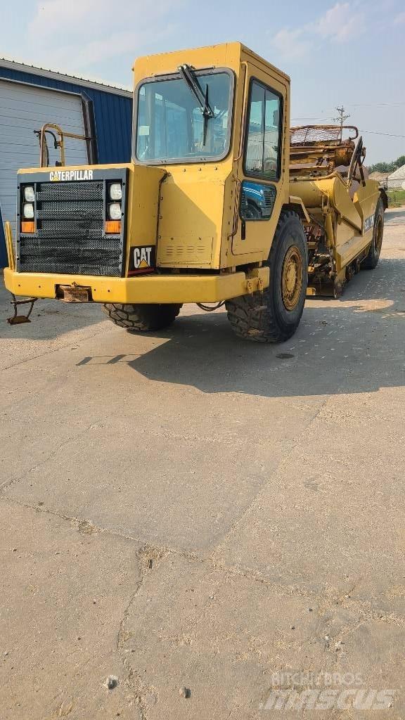 CAT 613 C II 스크레이퍼