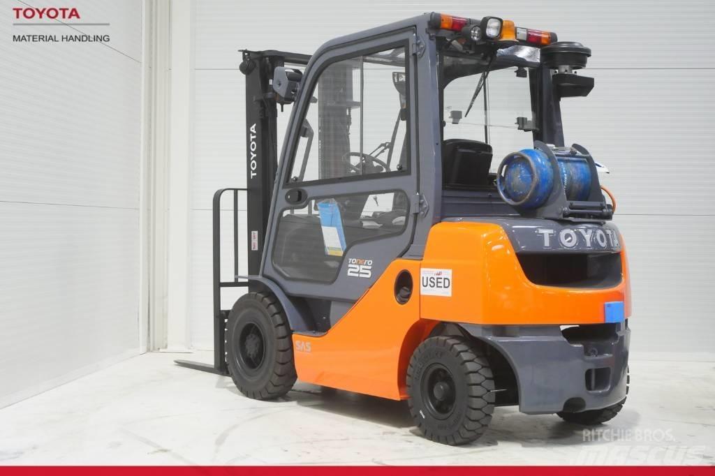 Toyota 02-8 FGF 25 LPG 지게차