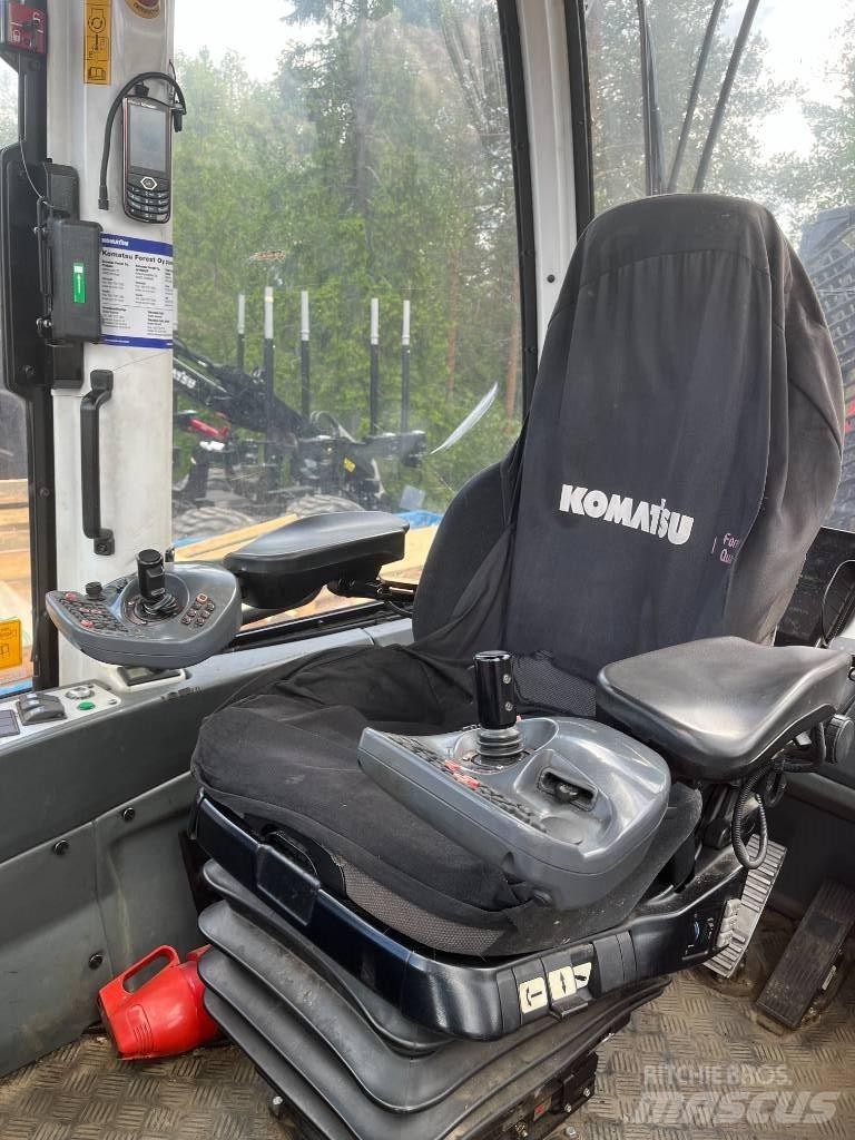 Komatsu 895 원목 포워더