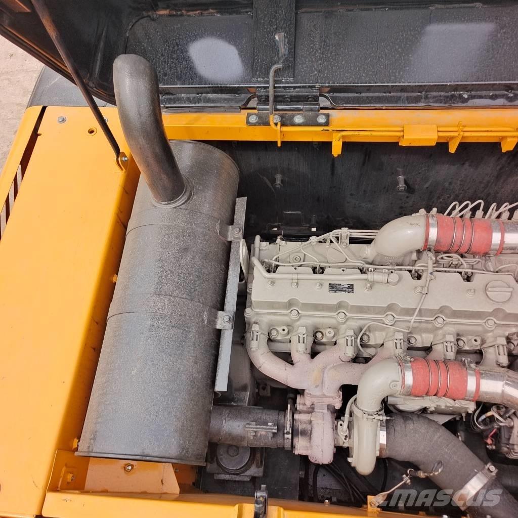 Hyundai 330LC-9T 대형 굴삭기 29톤 이상