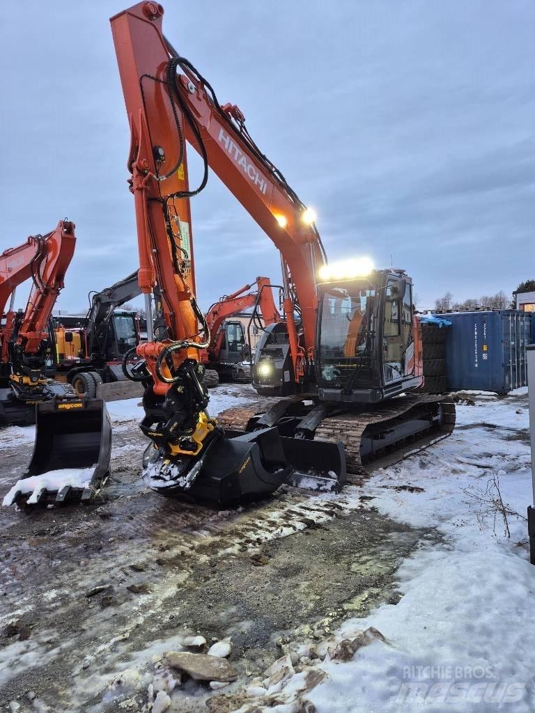 Hitachi ZX 135 US-7 대형 굴삭기 29톤 이상