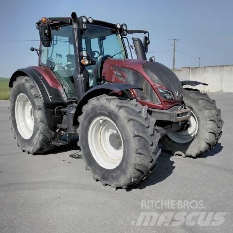 Valtra N 174 트랙터