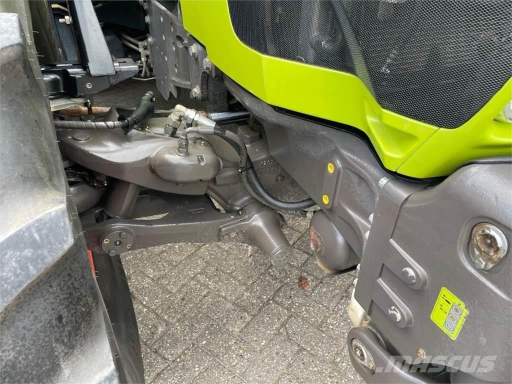 CLAAS Arion 650 트랙터