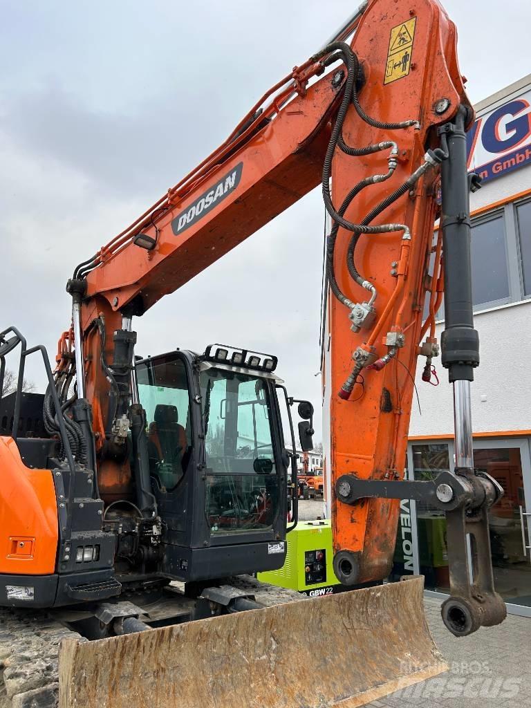 Doosan DX140LCR-5 대형 굴삭기 29톤 이상