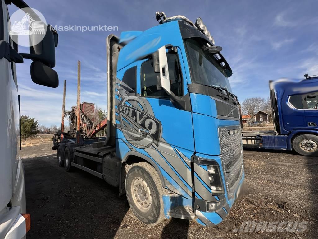 Volvo FH 16 750 목재 트럭