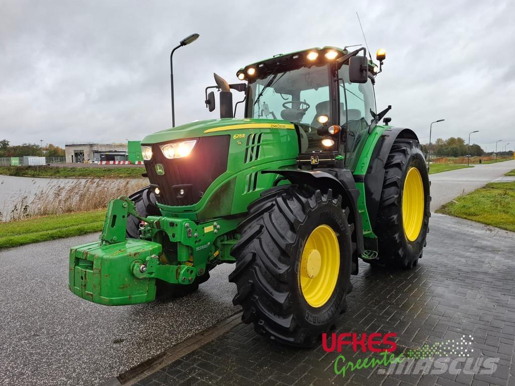 John Deere 6215 R 트랙터