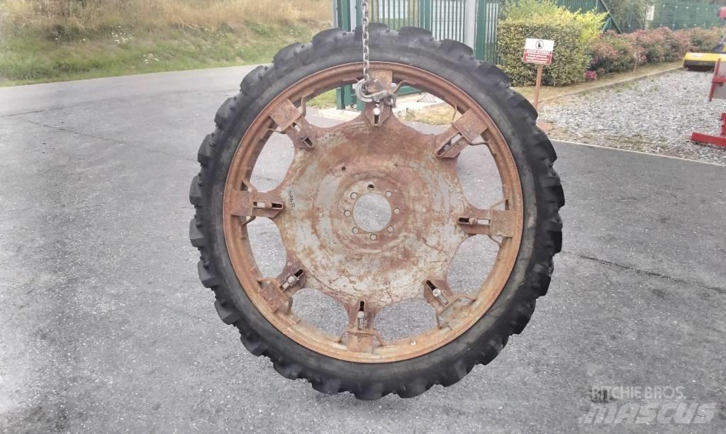 Kleber 8.3R44 타이어, 휠 및 림