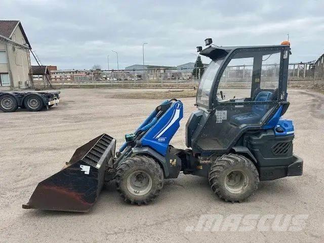 Multione 8.4 SD 미니 로더