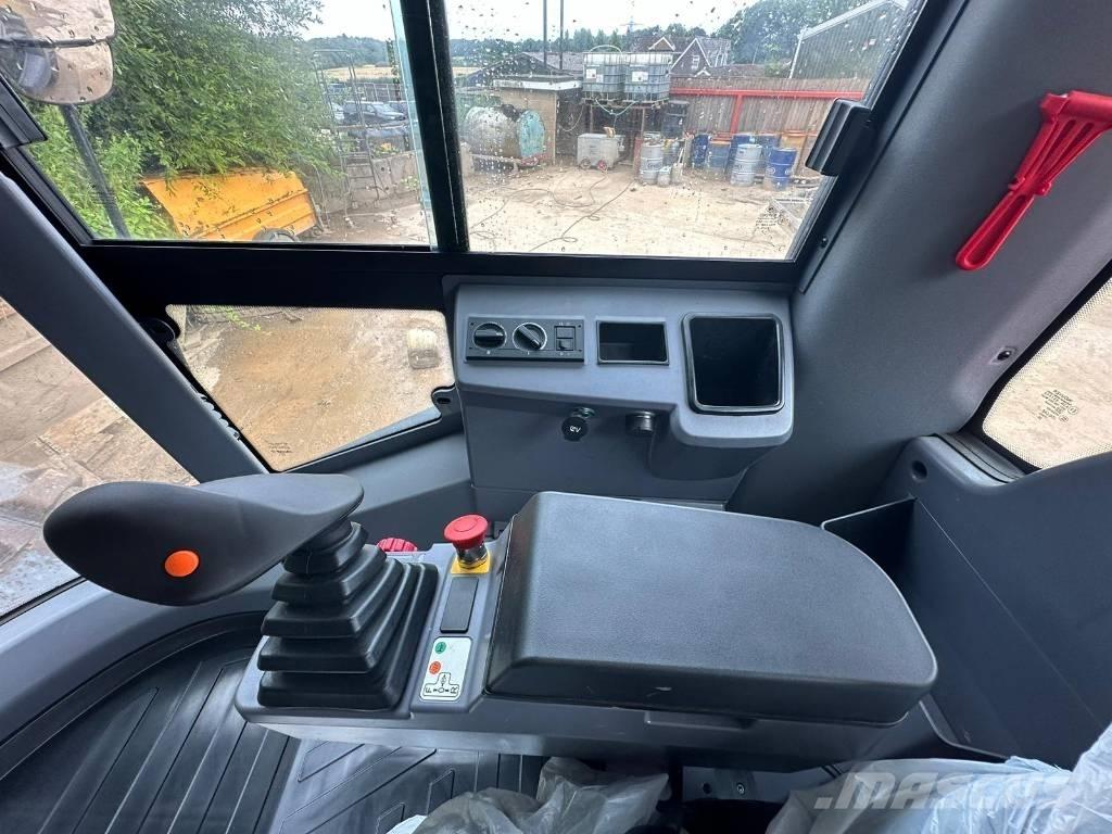 Hamm HC 130i 싱글 드럼 롤러