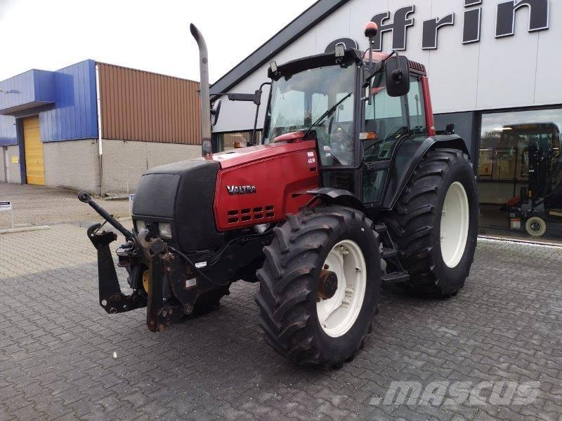 Valtra 6850 트랙터