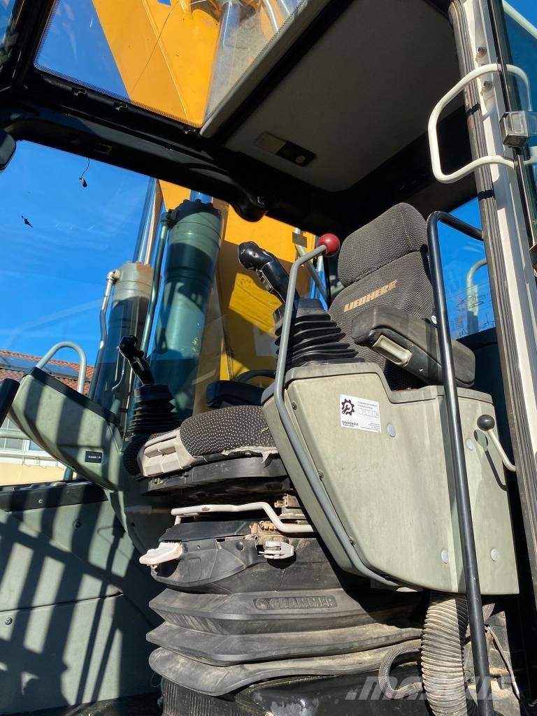 Liebherr R 926 LC 대형 굴삭기 29톤 이상