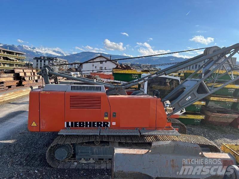 Liebherr HS 833 HD 트랙 크레인
