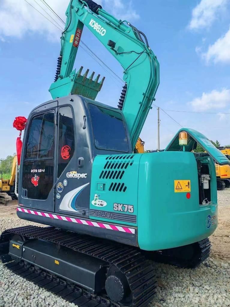 Kobelco SK 75 대형 굴삭기 29톤 이상