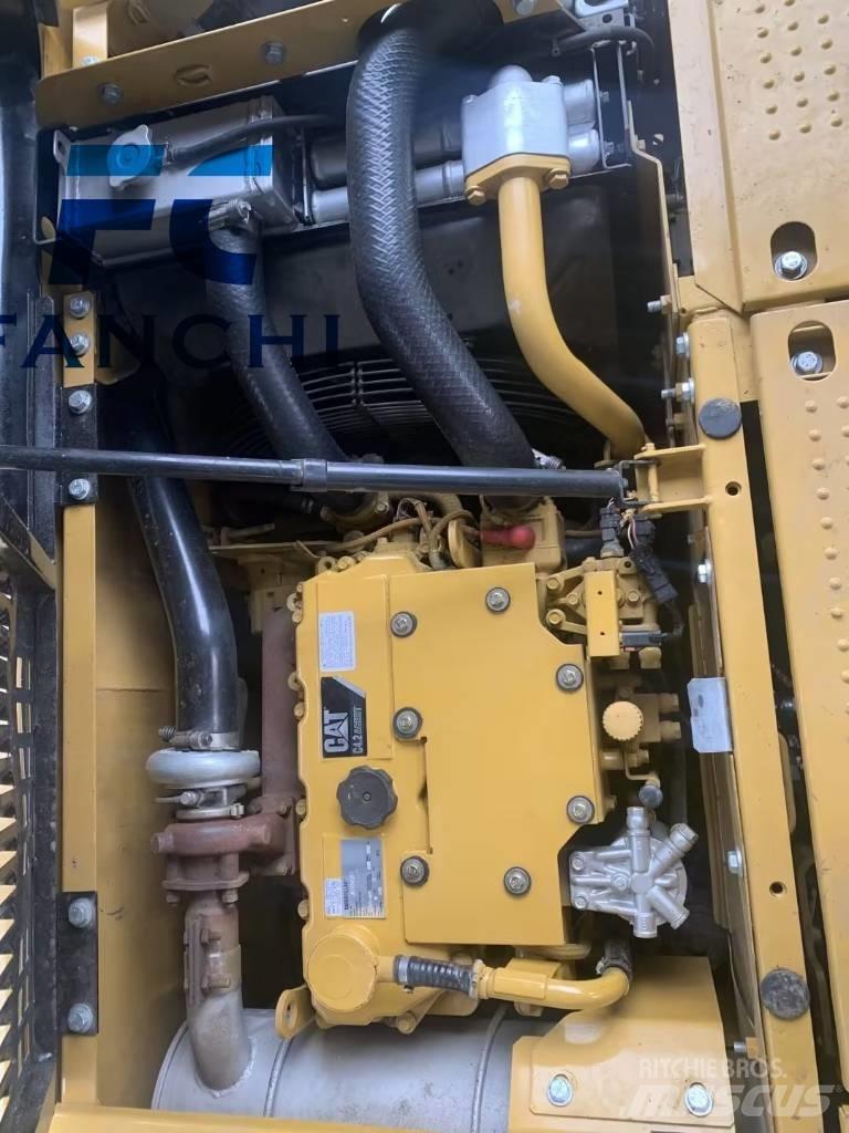 CAT CAT 312 D 중형굴삭기 7톤-28톤