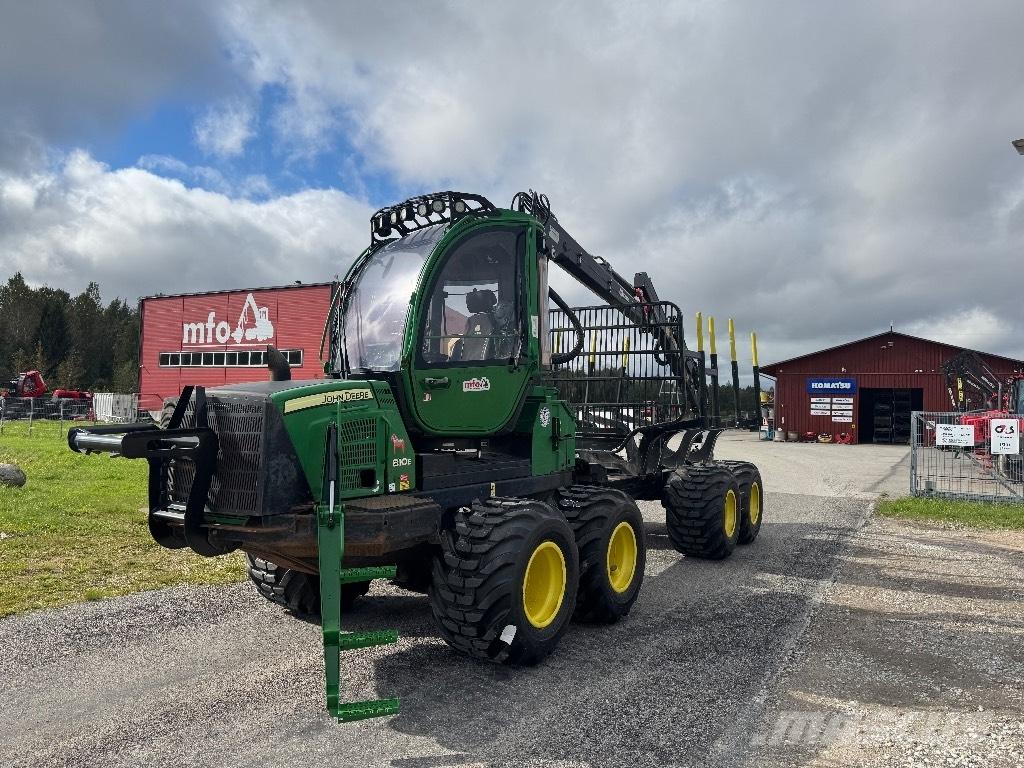 John Deere 810 E 원목 포워더